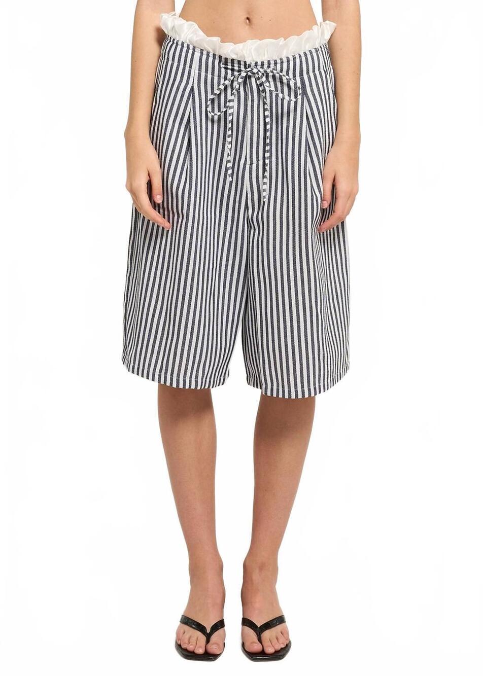 NEW WOODROSE DELI echo pull-on shorts in navy/white stripe